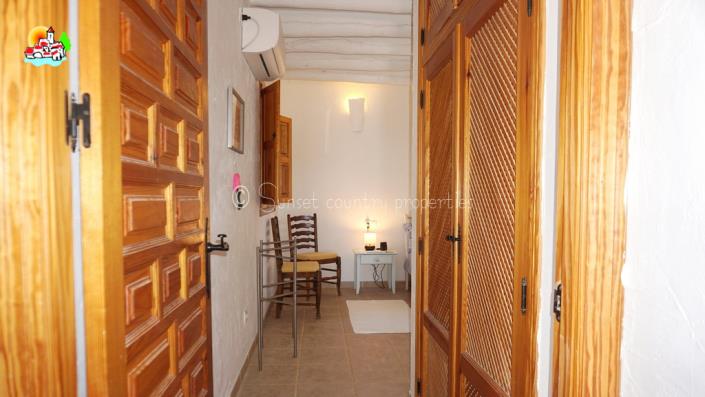 Image No.35-6 Bed Country Property for sale