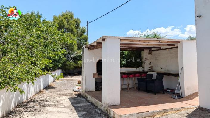 Image No.19-3 Bed Country House for sale