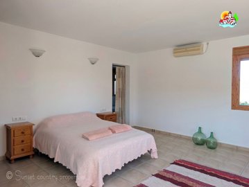 Masterbedroom.jpg