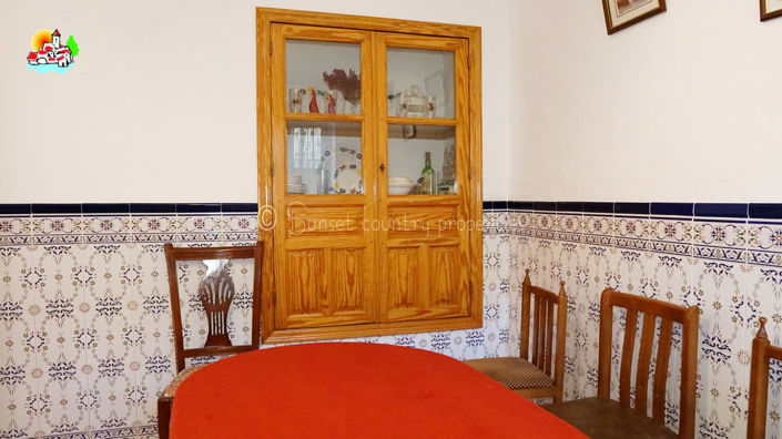 Image No.18-4 Bed Property for sale