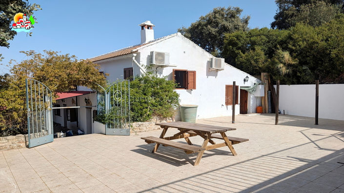 Image No.45-5 Bed Property for sale