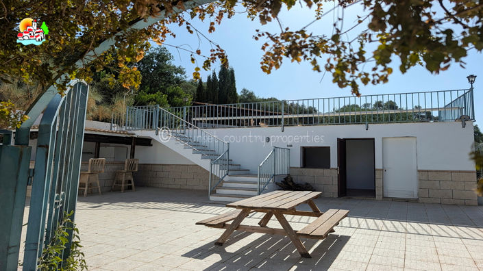 Image No.47-5 Bed Property for sale