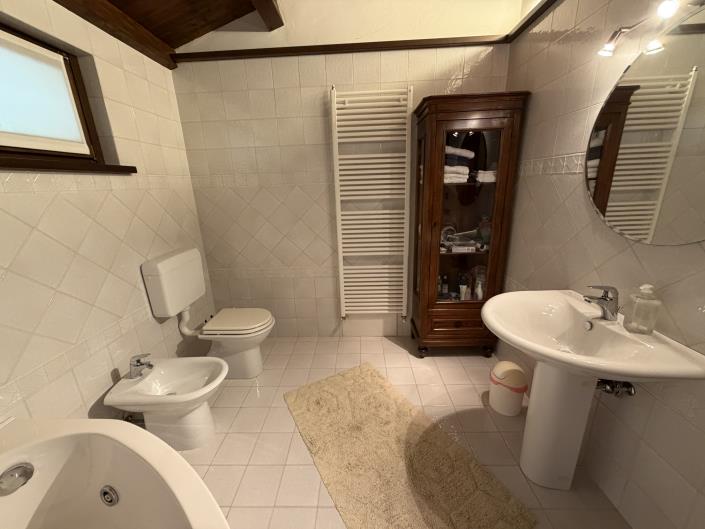 Image No.19-4 Bed House/Villa for sale
