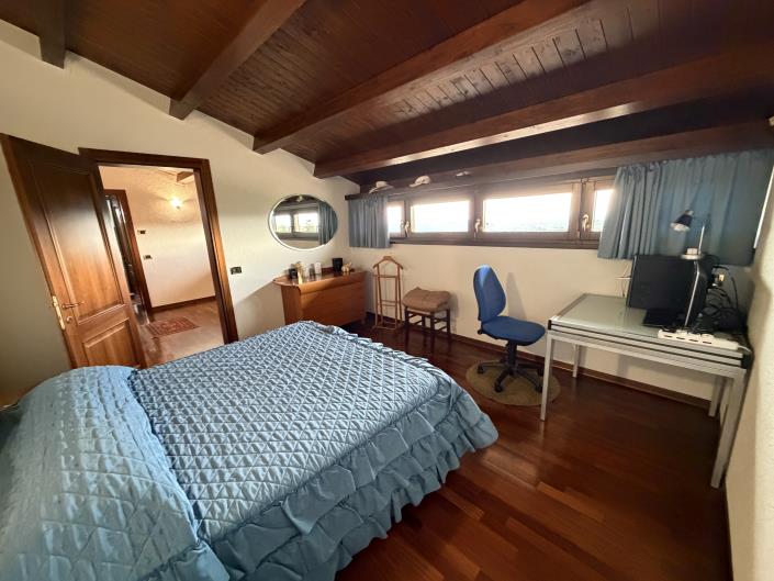 Image No.10-4 Bed House/Villa for sale