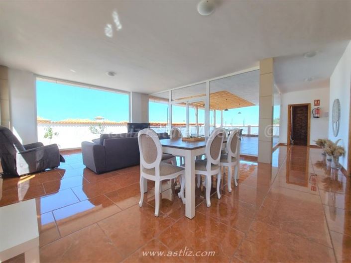 Image No.7-Villa de 4 chambres à vendre à Playa Paraiso