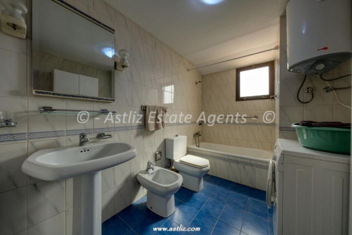 Image No.11-Appartement de 1 chambre à vendre
