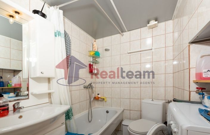 Image No.21-2 Bed Property for sale