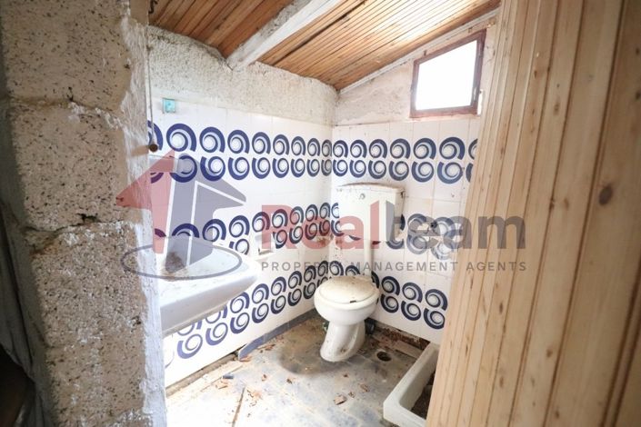 Image No.13-3 Bed Property for sale