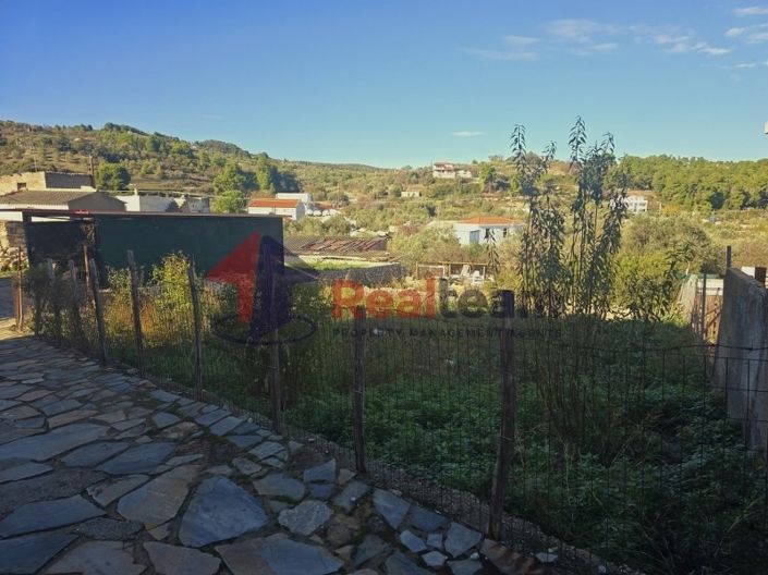 Image No.2-Propriété à vendre à Votsi