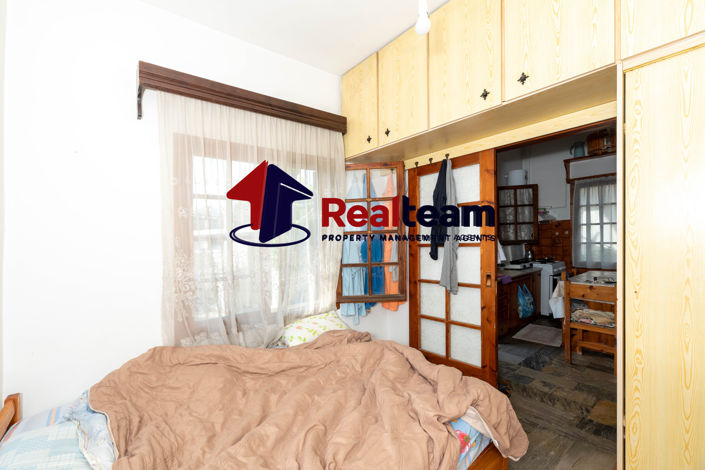 Image No.10-2 Bed Property for sale