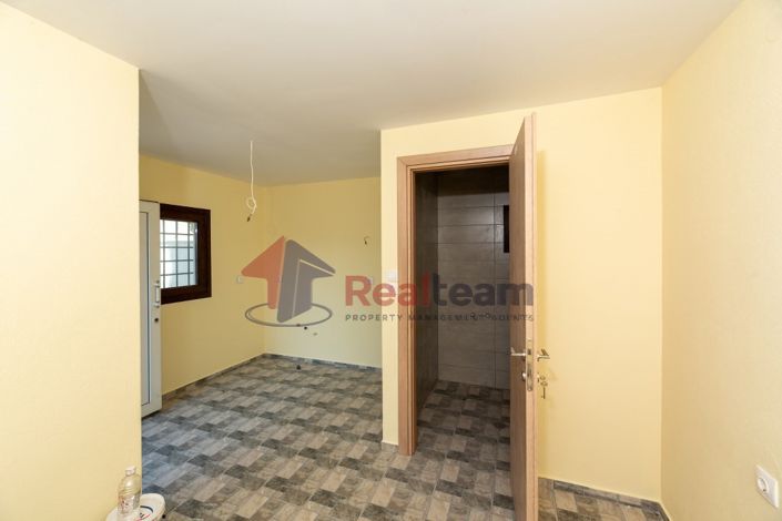 Image No.15-2 Bed Property for sale