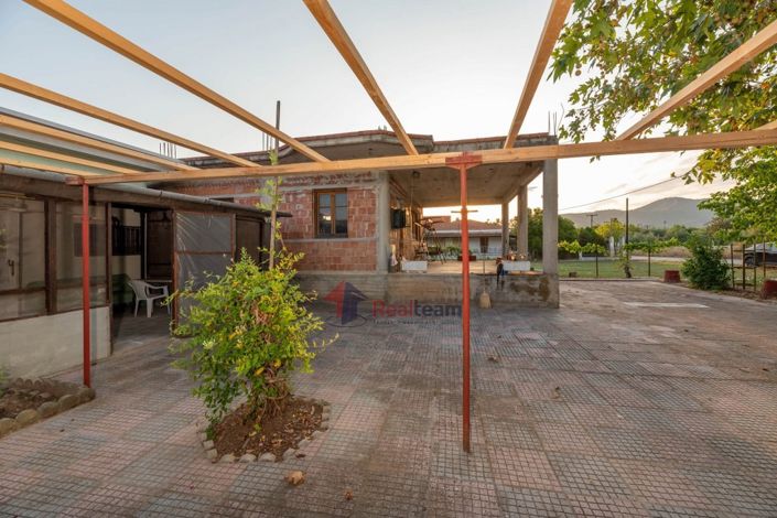 Image No.5-3 Bed Property for sale
