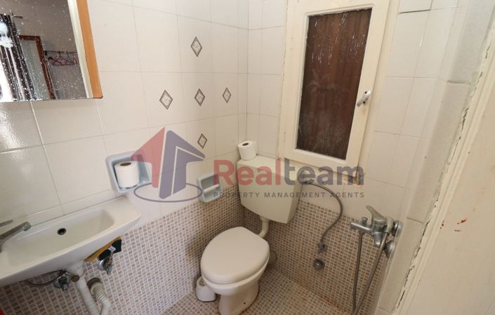 Image No.30-2 Bed Property for sale