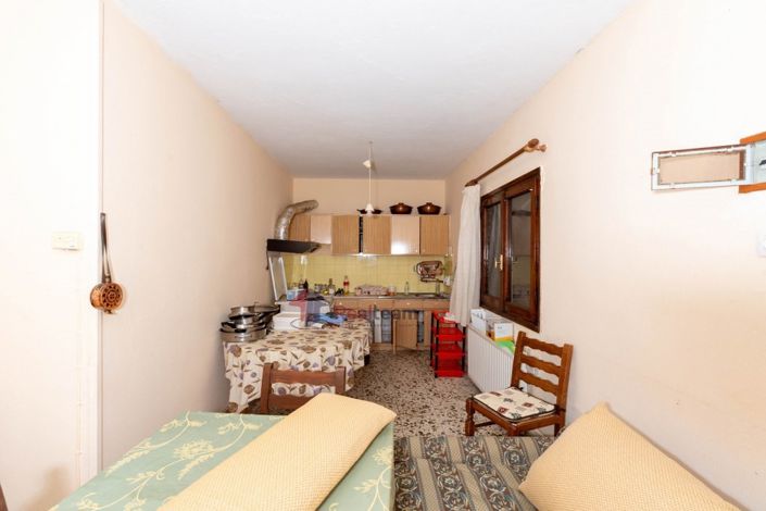 Image No.14-2 Bed Property for sale
