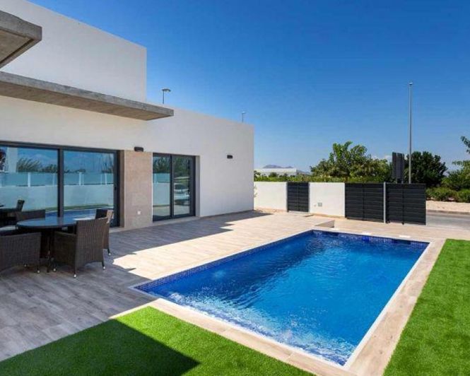 Image No.2-3 Bed Villa for sale