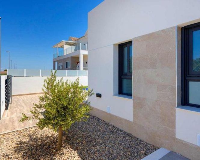 Image No.24-3 Bed Villa for sale