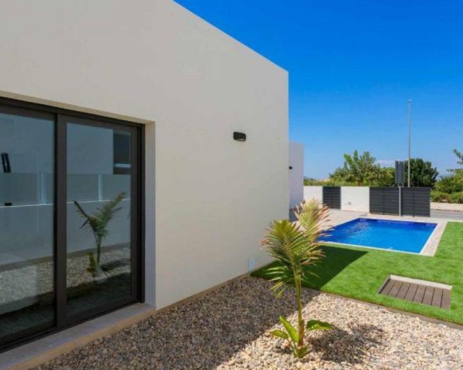 Image No.27-3 Bed Villa for sale