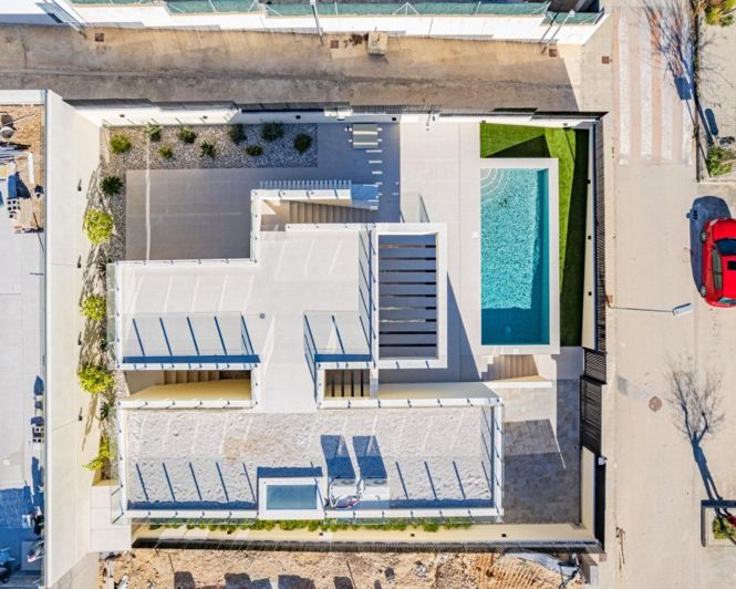 Image No.2-4 Bed Villa for sale