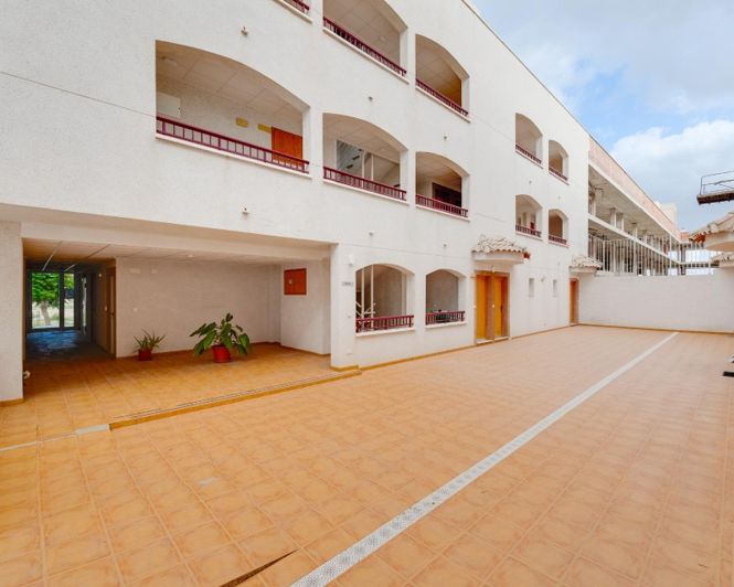 Image No.4-2 Bed Apartment for sale