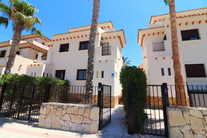 Image No.3-3 Bed Villa for sale