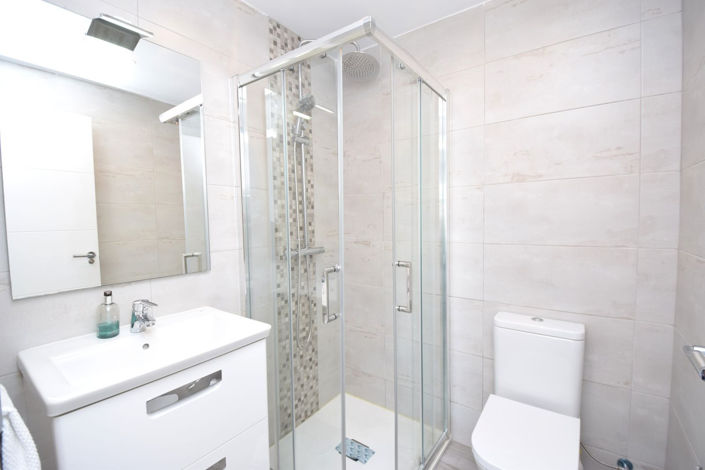 Image No.13-4 Bed Property for sale