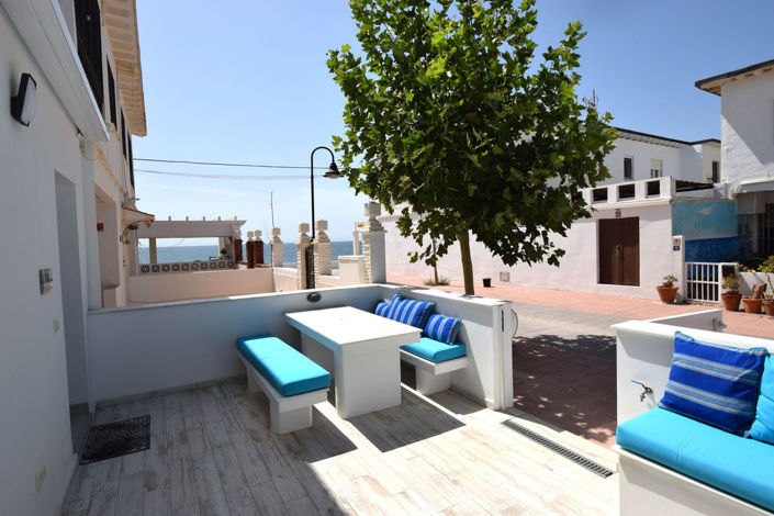 Image No.5-4 Bed Property for sale