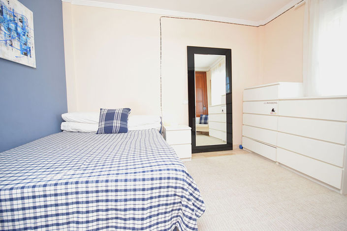 Image No.13-3 Bed Property for sale