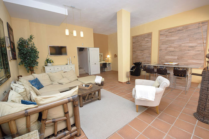Image No.5-3 Bed Property for sale