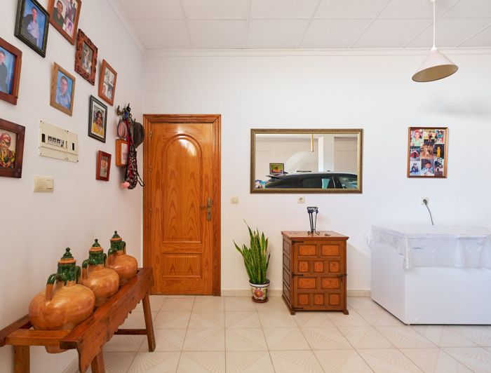 Image No.12-3 Bed Semi-Detached for sale