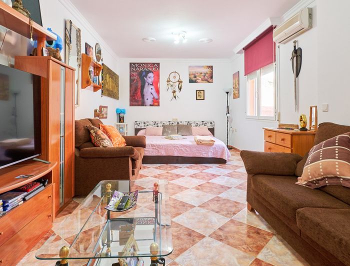 Image No.22-3 Bed Semi-Detached for sale
