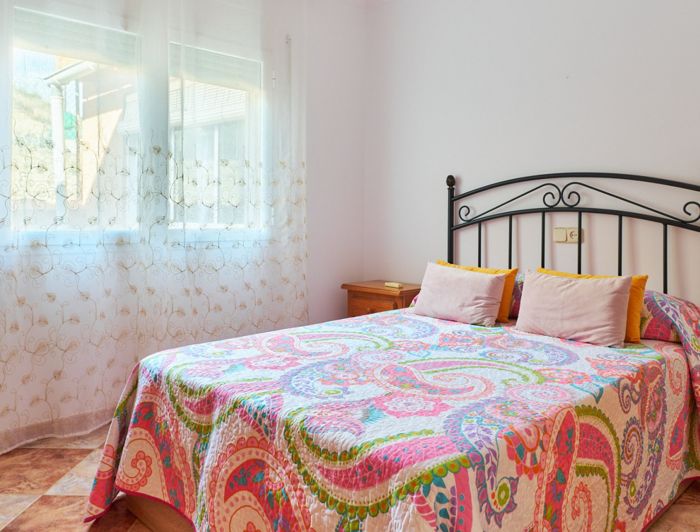 Image No.32-3 Bed Semi-Detached for sale
