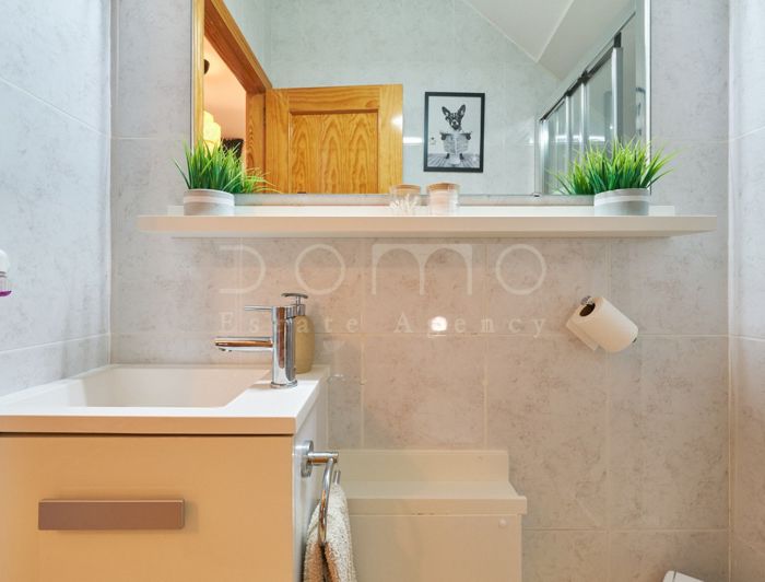 Image No.21-3 Bed Townhouse for sale