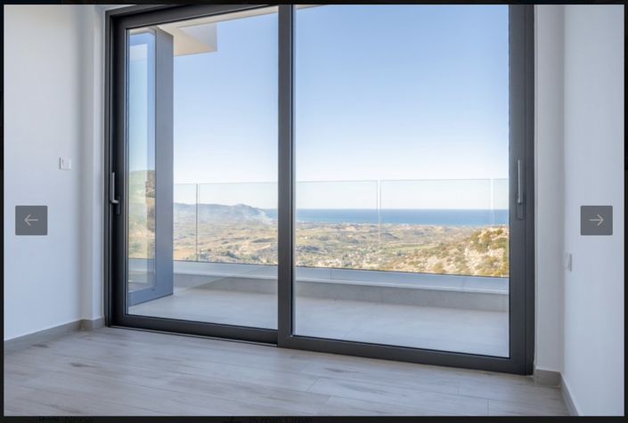 Image No.4-4 Bed Villa for sale