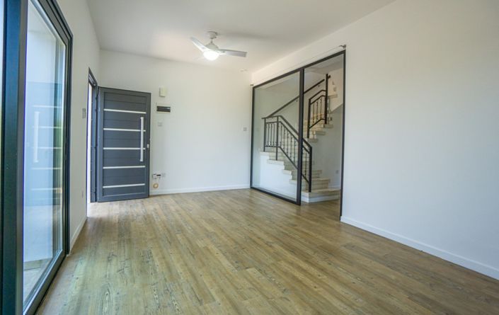 Image No.2-1 Bed Villa for sale