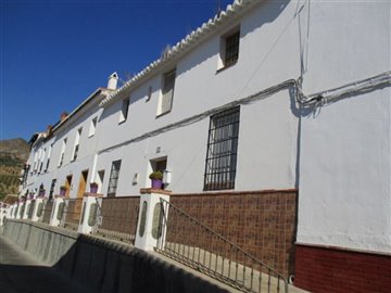 222-village-house-for-sale-in-alora-1-large
