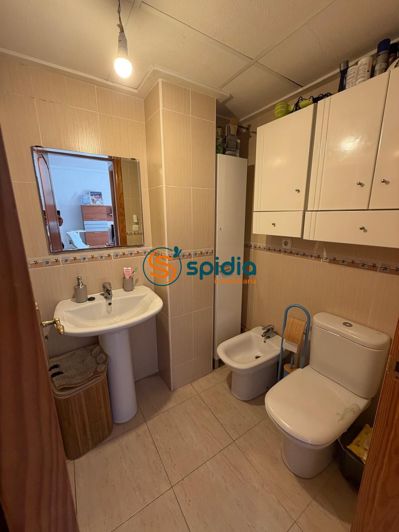 Image No.8-3 Bed Flat for sale
