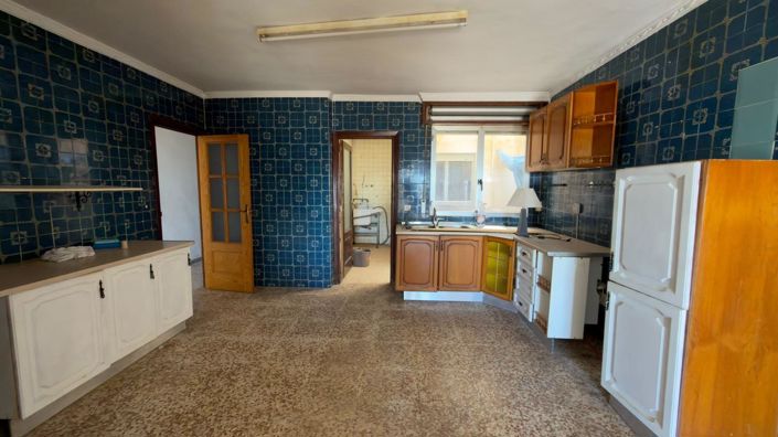 Image No.8-4 Bed Property for sale