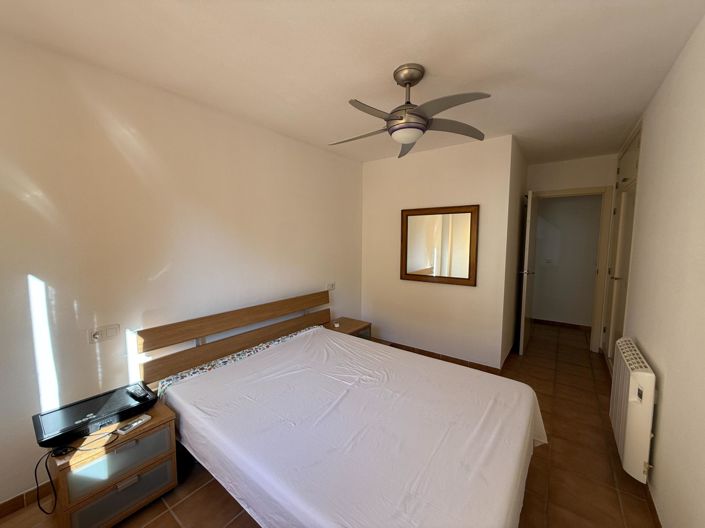 Image No.13-3 Bed Flat for sale
