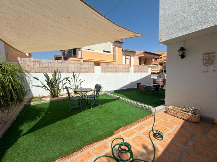 Image No.14-4 Bed Townhouse for sale