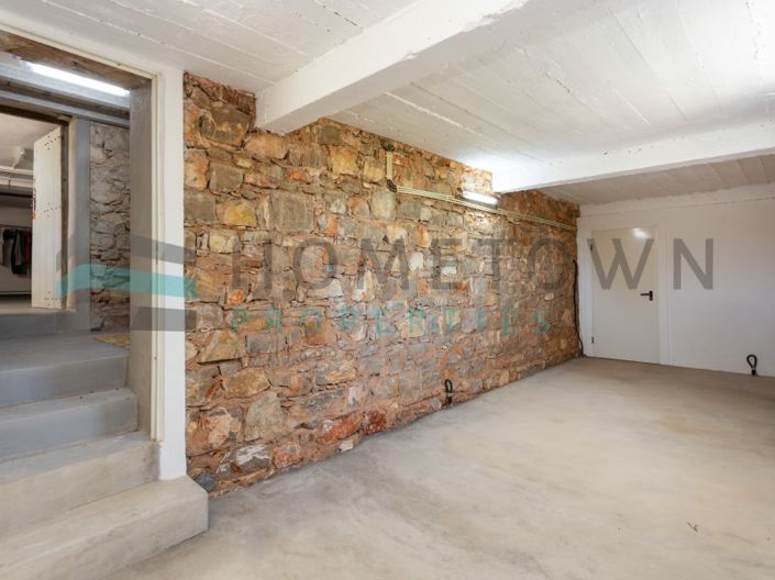 Image No.31-4 Bed House for sale