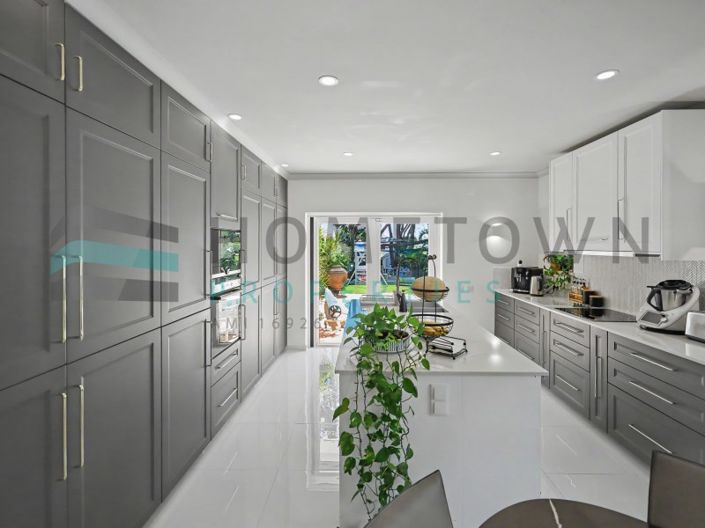 Image No.2-3 Bed House for sale