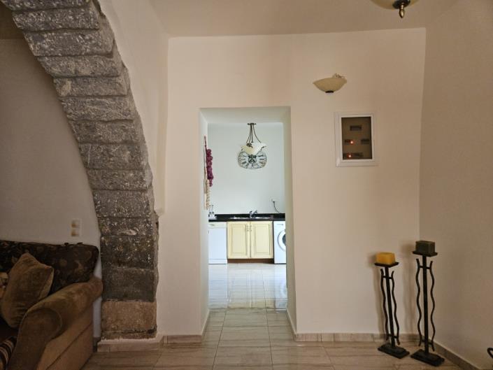 Image No.10-3 Bed House for sale