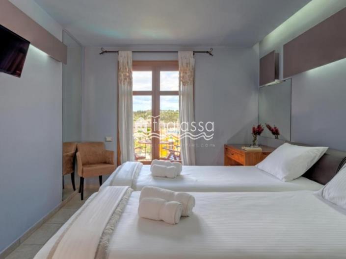 Image No.13-9 Bed Hotel for sale