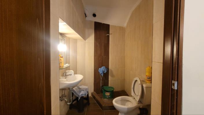 Image No.5-9 Bed Hotel for sale