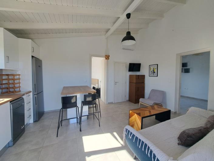 Image No.13-2 Bed House for sale