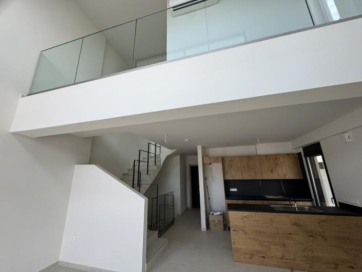 Image No.13-3 Bed Maisonette for sale