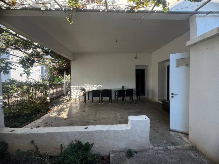 Image No.4-2 Bed House for sale