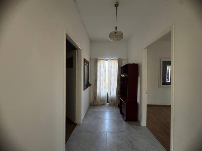 Image No.10-2 Bed House for sale