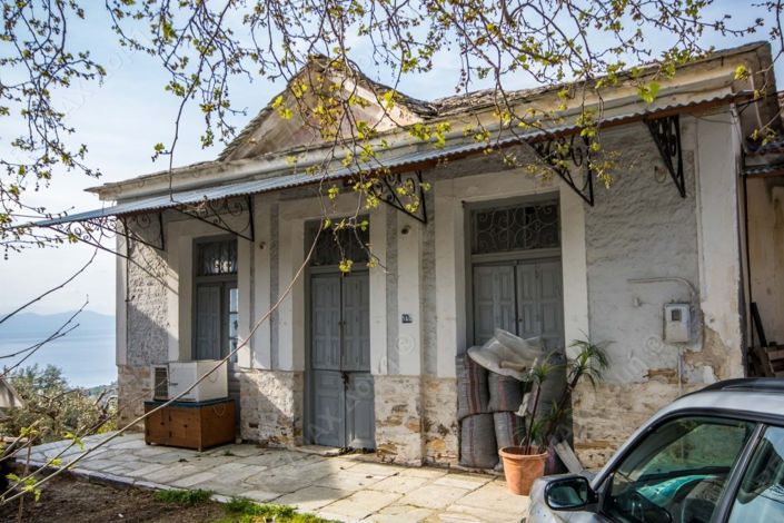 Image No.2-Propriété de 3 chambres à vendre à Magnésie