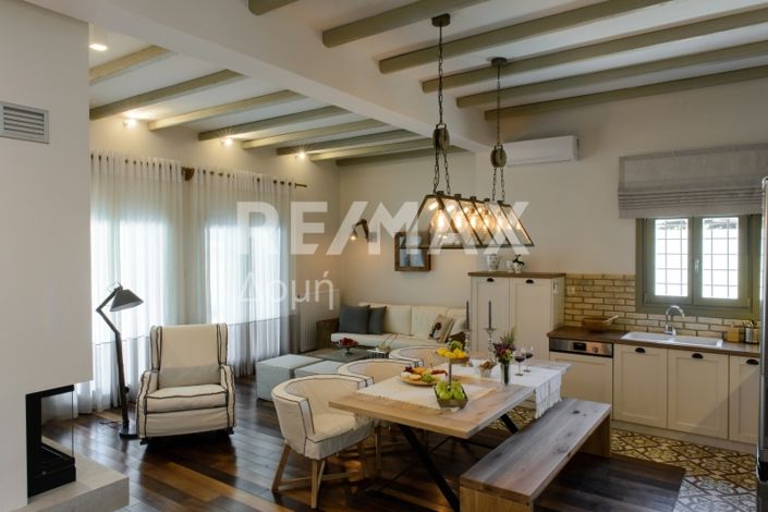 Image No.8-6 Bed Maisonette for sale